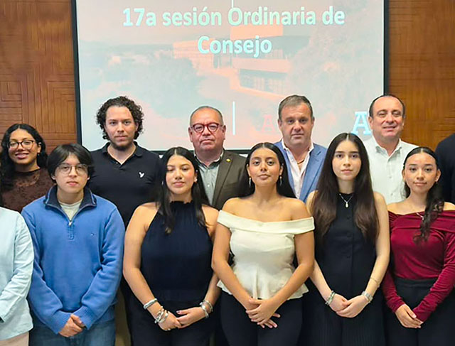 Conociendo a Quienes Acompañan Nuestro Camino Profesional