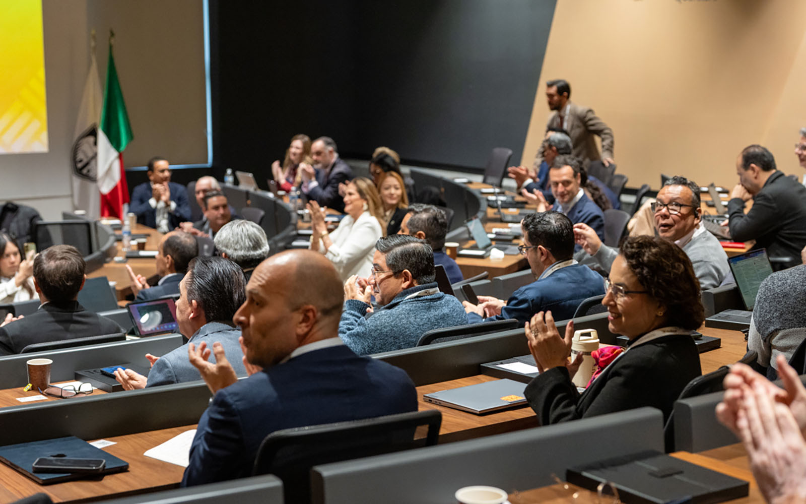 2 / 29 - Diez Años de Trabajo en Red: Nuestra Universidad Presente en el Encuentro de Directivos 2 / 29 - Diez Años de Trabajo en Red: Nuestra Universidad Presente en el Encuentro de Directivos
