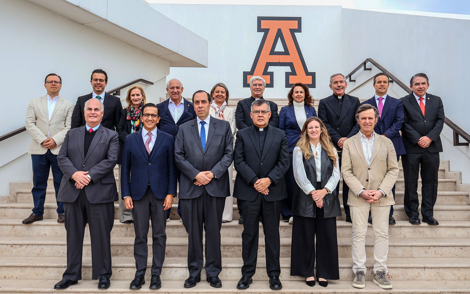 28 / 29 - Diez Años de Trabajo en Red: Nuestra Universidad Presente en el Encuentro de Directivos 28 / 29 - Diez Años de Trabajo en Red: Nuestra Universidad Presente en el Encuentro de Directivos