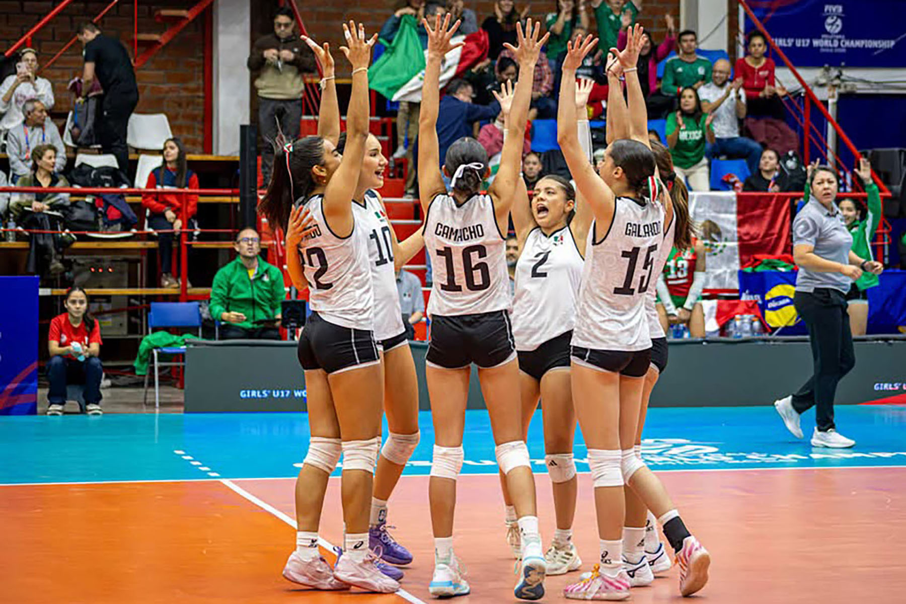 1 / 3 - Maia Villalpando: un Sueño que Tomó Forma con la Selección Nacional Sub-17 1 / 3 - Maia Villalpando: un Sueño que Tomó Forma con la Selección Nacional Sub-17