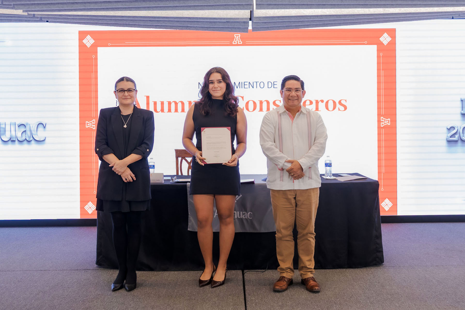 19 / 29 - Nombramiento de los Alumnos Consejeros Consultivos Académicos para 2026-2027 19 / 29 - Nombramiento de los Alumnos Consejeros Consultivos Académicos para 2026-2027