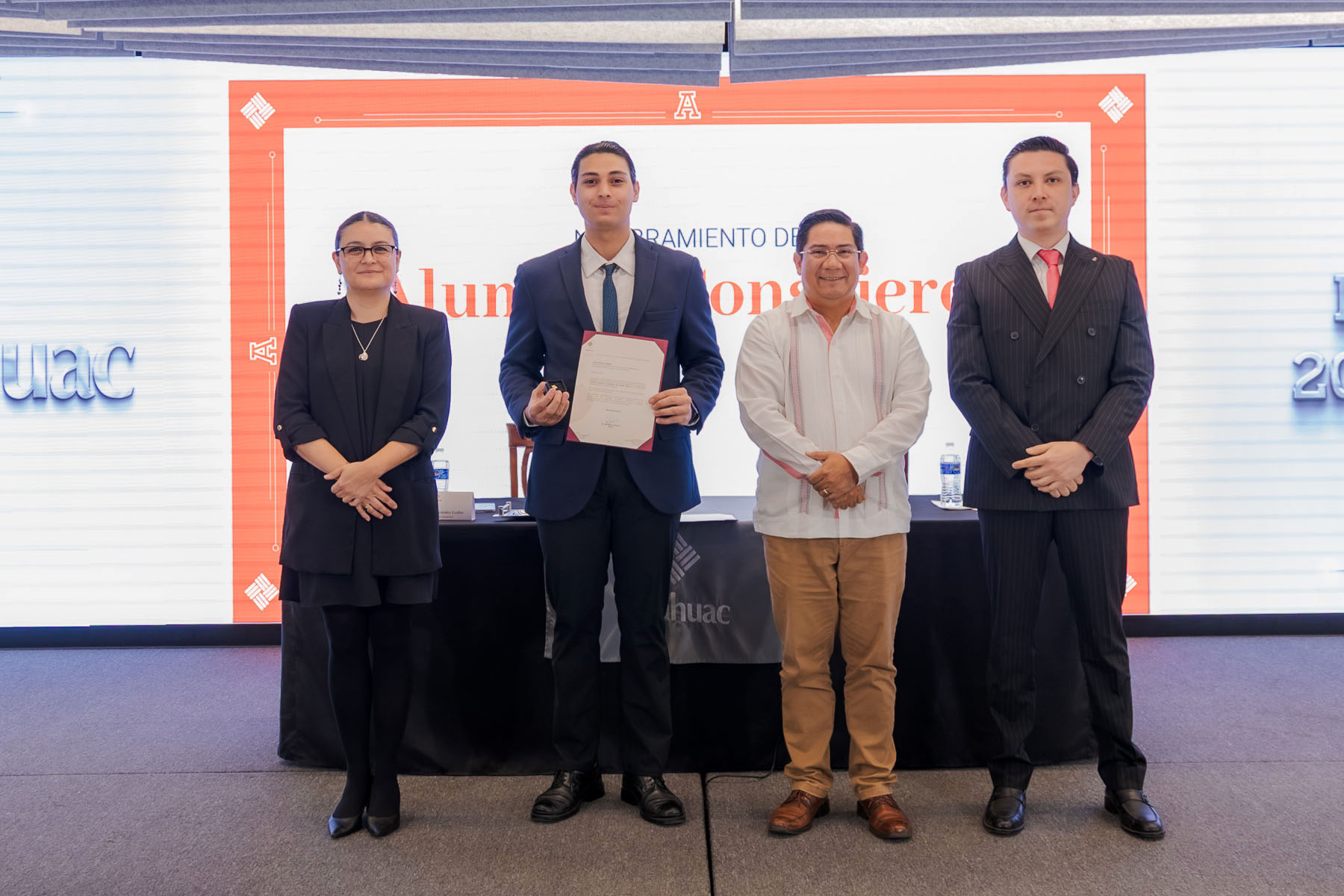 24 / 29 - Nombramiento de los Alumnos Consejeros Consultivos Académicos para 2026-2027 24 / 29 - Nombramiento de los Alumnos Consejeros Consultivos Académicos para 2026-2027