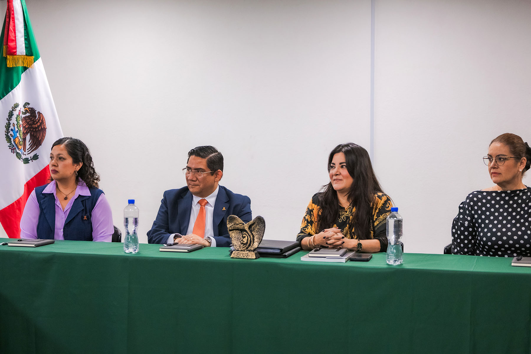 1 / 10 - Renovación de Convenio con el Instituto Mexicano del Seguro Social (IMSS) 1 / 10 - Renovación de Convenio con el Instituto Mexicano del Seguro Social (IMSS)