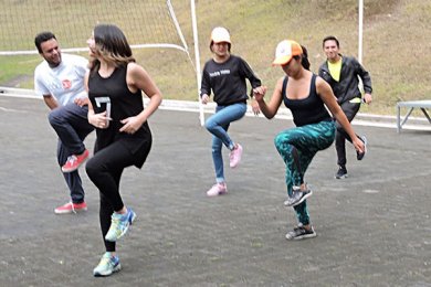 Clase de Zumba en la Semana de la Salud