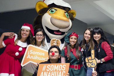 ¡Leonel se viste de Santa!