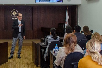 Aprovechar el talento de nuestros Jóvenes Universitarios