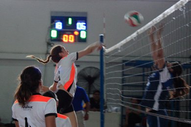 Actividad deportiva de Voleibol en CONDDE