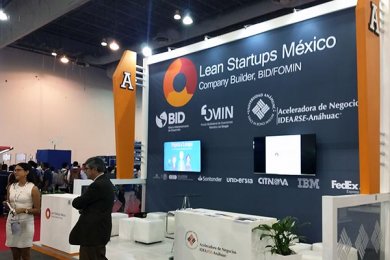 Coordinador de Consultoría participa en la Semana del Emprendedor