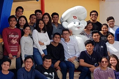 Escuela de Ingeniería visita la planta de Bimbo Veracruz