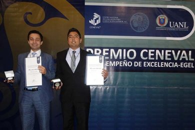 Alumnos de Escuela de Derecho obtienen premio de Excelencia Nacional