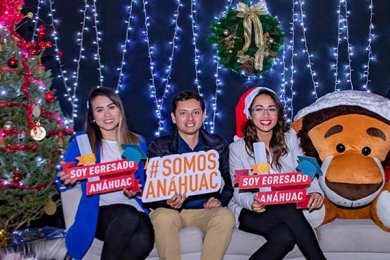 Brindis Navideño de Egresados