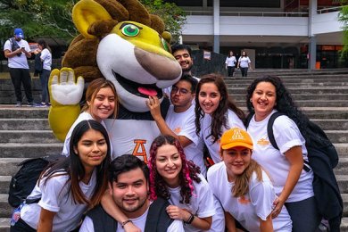 FESAL: Jóvenes que Encienden el Ambiente Estudiantil