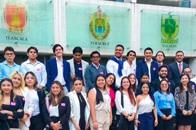 Alumnos de la Escuela de Derecho Visitan el INAI y el Senado de la República