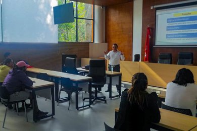 Una Experiencia Educativa Única: Ciencia e Ingeniería