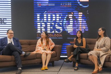 Celebrando los Primeros Diez Años de la Escuela de Psicología
