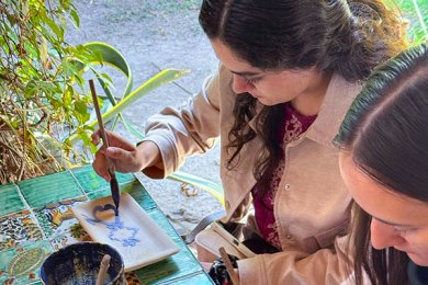 Alumnos Visitan el Emblemático Taller de Talavera