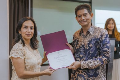 Visita de la Embajada de Indonesia