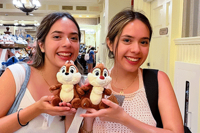 Alumnos Participan en el Programa de Intercambio Cultural de Disney
