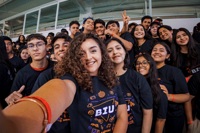 Bienvenida Integral Universitaria 2025