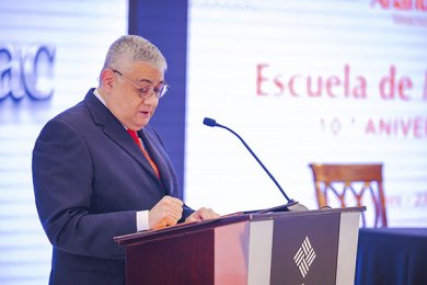 D&eacute;cimo Aniversario de la Escuela de Medicina