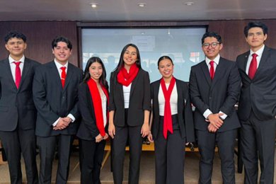 Alumnos Asumen Liderazgo en el IMEF Universitario