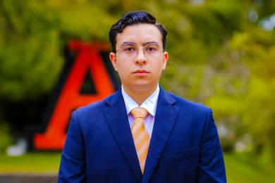 Alumno de Actuaría es Nombrado Embajador Estudiantil ante el CONAC