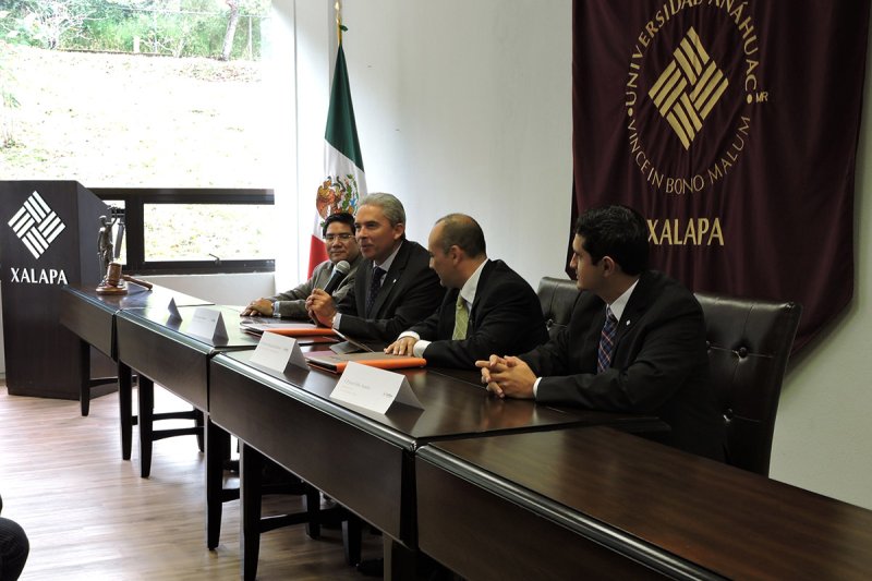 Firman convenio la Anáhuac y el Colegio de Contadores 1 / 4 - Firman convenio la Anáhuac y el Colegio de Contadores