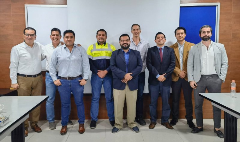 Ver en pantalla completa 1 / 1 - Inserción Laboral en la Industria de las Altas Montañas