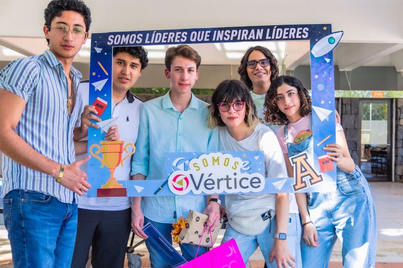 Raquetazos: el Torneo de Ping Pong más Esperado del Semestre 12 / 17 - Raquetazos: el Torneo de Ping Pong más Esperado del Semestre