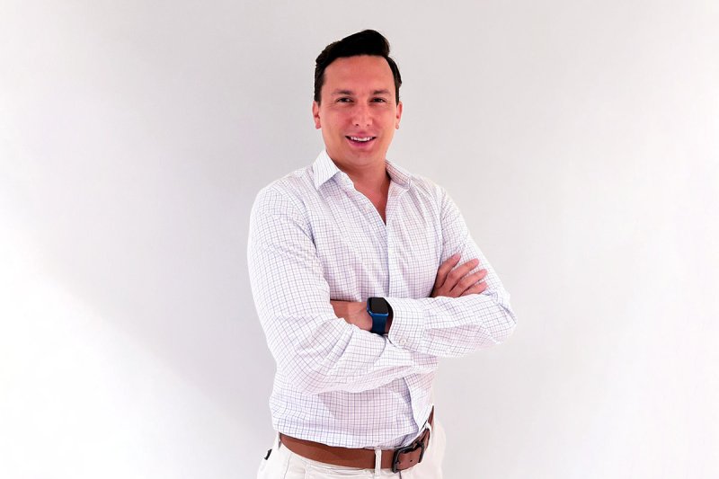 Ver en pantalla completa 1 / 1 - Alejandro Pérez Boyer