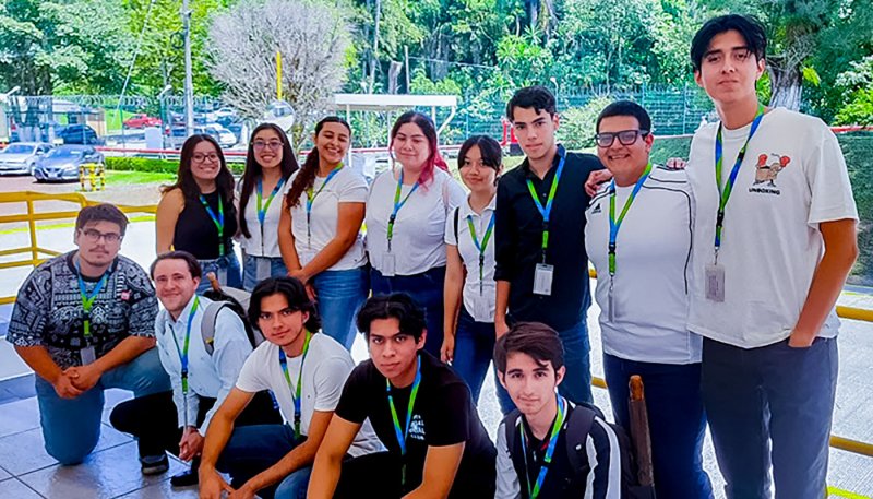 Ver en pantalla completa 1 / 1 - Plática y Actividades con Bayer México Planta Orizaba