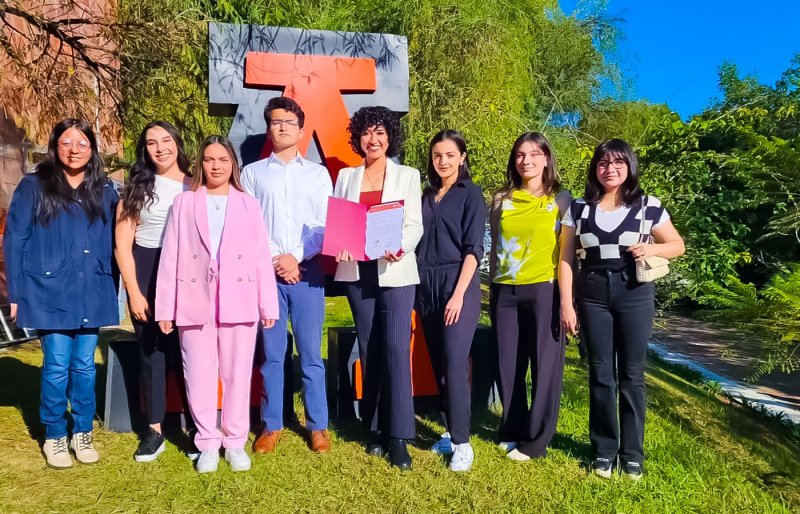 Ver en pantalla completa 1 / 1 - Mesa Directiva IMEF Universitario