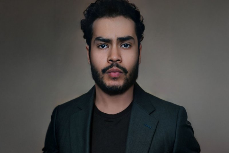 Ver en pantalla completa 1 / 1 - David Sánchez Herrera: Un Ejemplo de Compromiso Académico y Profesional