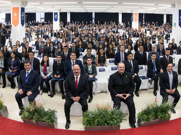 64 Alumnos de la Red Anáhuac reciben Premio CENEVAL EGEL a la Excelencia