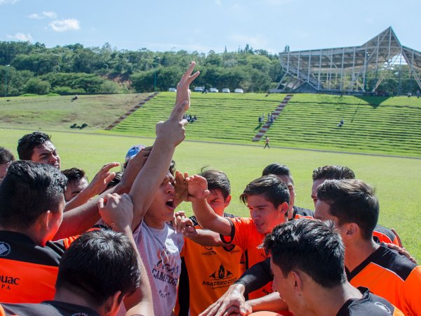 Victoria en Fútbol y Octava Jornada ABE
