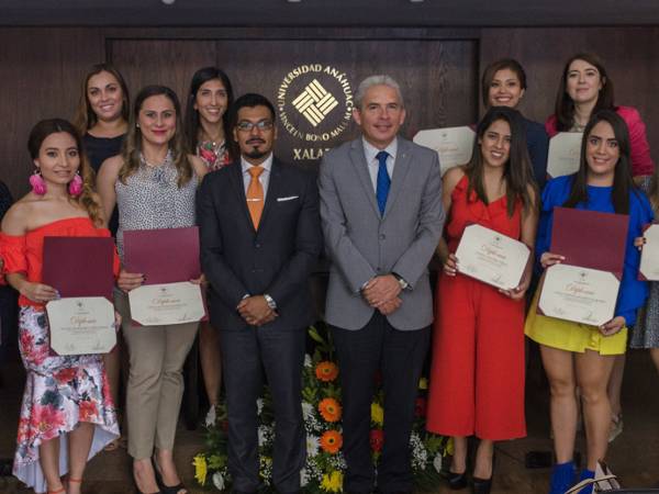 Clausura de Diplomados Sector Empresarial, Logístico y de Entretenimiento