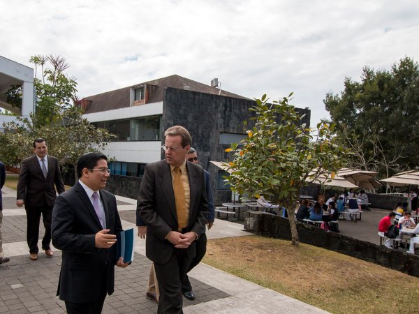 UAX anfitrión del Seminario de PROMEXICO y el Trade Facilitation Office Canadá