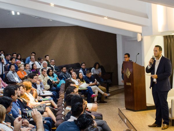 Una Idea para Cambiar el Futuro: Foro de Emprendimiento