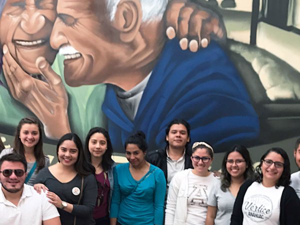 Visita VÉRTICE al Asilo Sayago