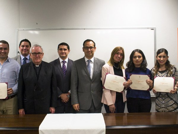 Concluye primer Diplomado en Impartición de Justicia