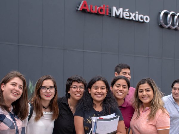 La Escuela de Ingeniería visita el CERHAN para el Technology & Solutions Day