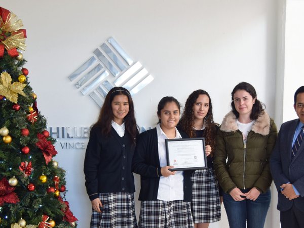 Apostolado Vagones de Felicidad, Apadrina a un Niño