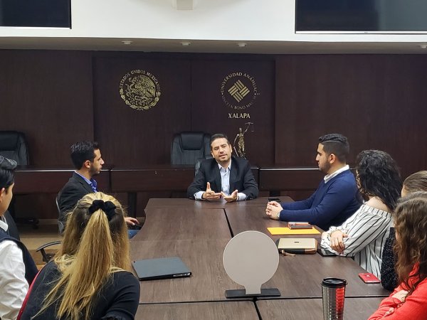 ELAP Vértice con el presidente de la Cruz Roja Mexicana en Xalapa