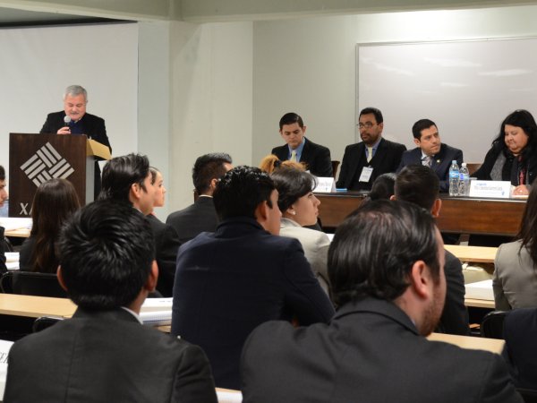 Juego de Estrategia Empresarial BACCEA