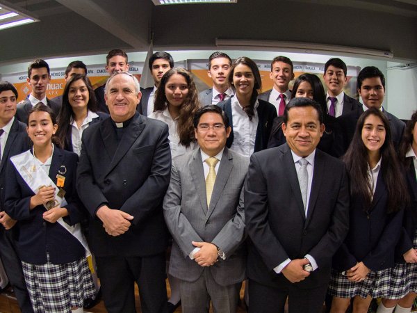 Ceremonia de Fin de Cursos y Premiación anual del Bachillerato Anáhuac Xalapa