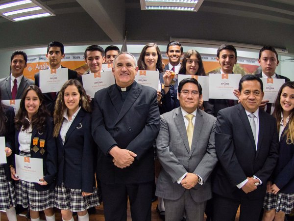 Ceremonia de Fin de Cursos y Premiación anual del Bachillerato Anáhuac Xalapa