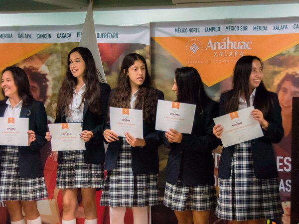Ceremonia de Fin de Cursos y Premiación anual del Bachillerato Anáhuac Xalapa