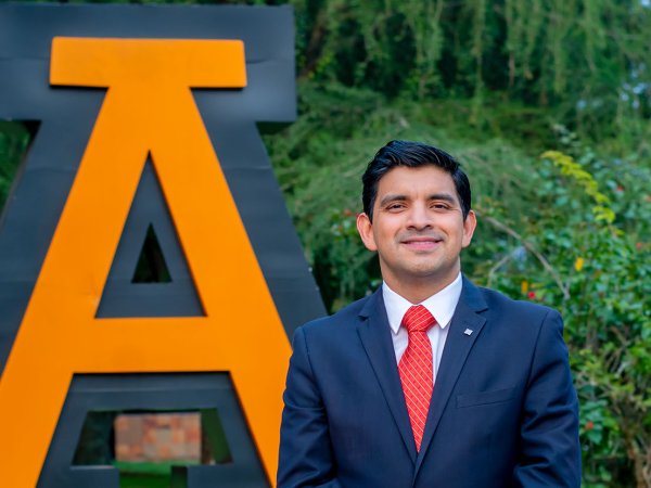 Entrevista al Lic. Abraham K. Weller Lara, Presidente del Consejo Consultivo de Negocios