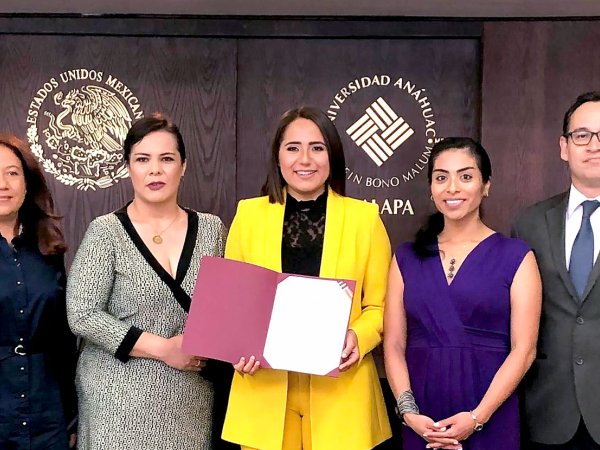 Alumnos realizan defensas de Tesinas de la Licenciatura en Derecho